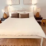 Kipos-Ss Residences